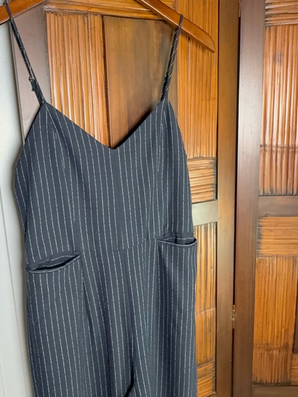 Anthropologie Essential Jumpsuit Navy Pinstripe Wide Leg Women’s Size 0 Classic - Picture 3 of 14